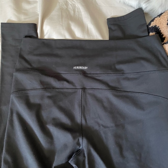 EUC Black Adidas Aeroready Leggings - Picture 4 of 6
